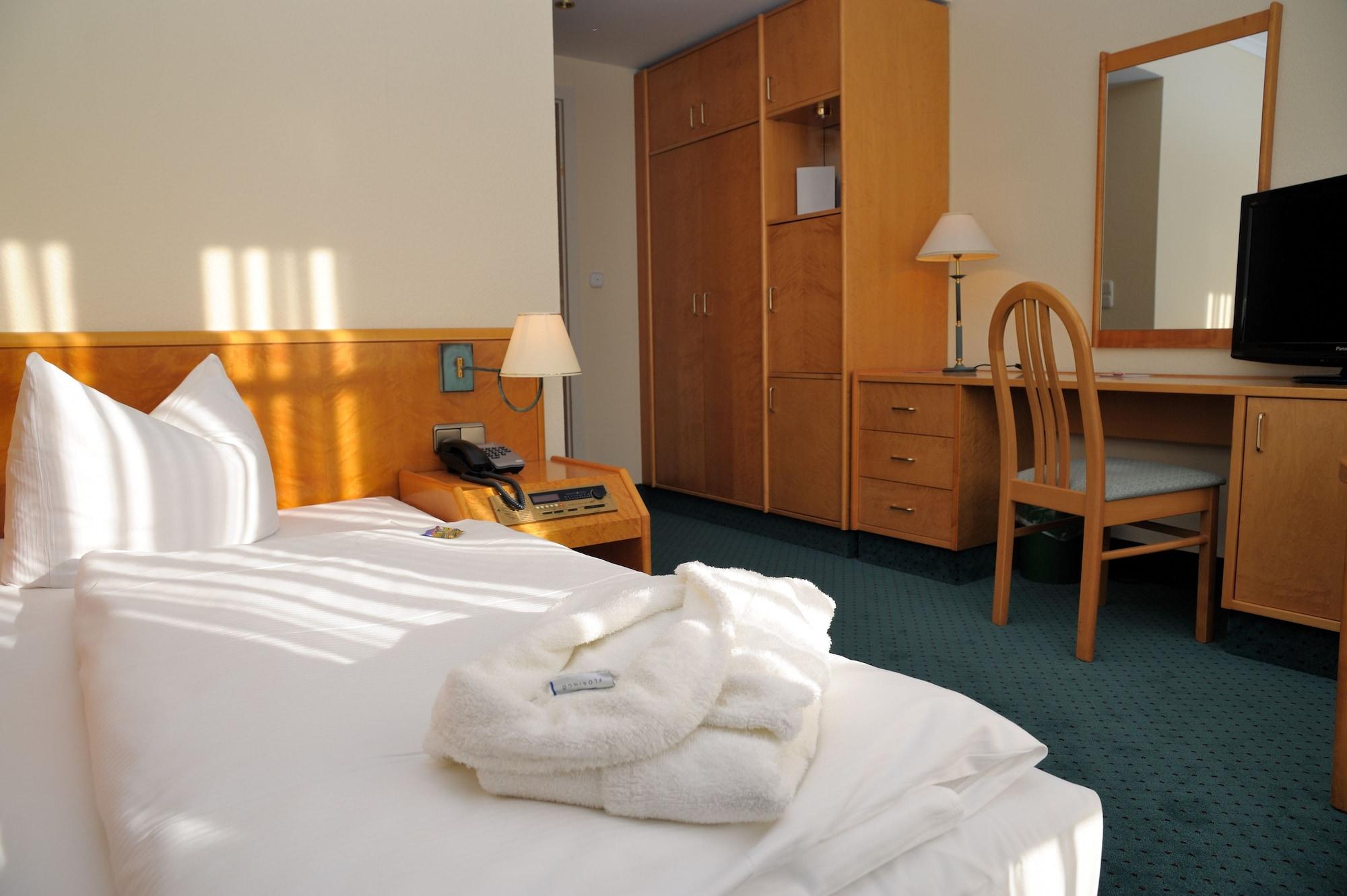 Park Hotel Fasanerie Neustrelitz Zewnętrze zdjęcie