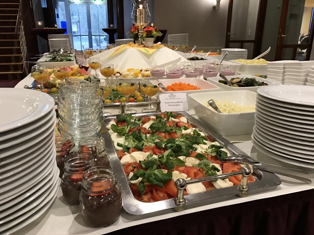 Park Hotel Fasanerie Neustrelitz Zewnętrze zdjęcie