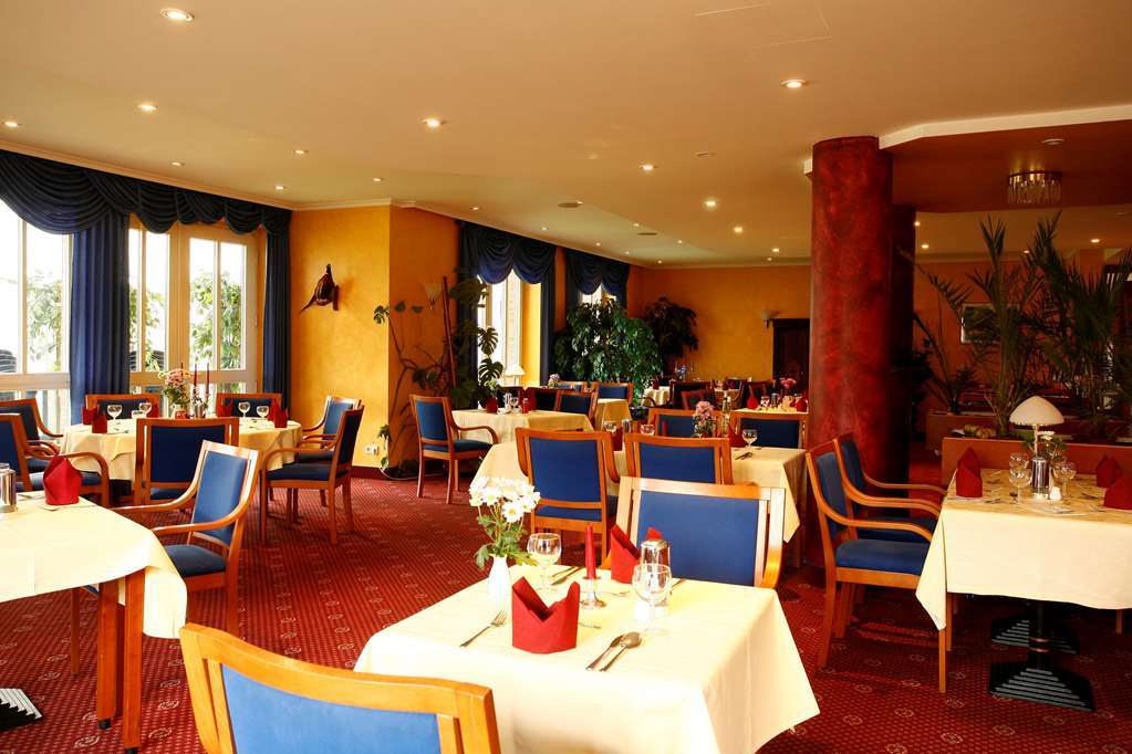 Park Hotel Fasanerie Neustrelitz Restauracja zdjęcie