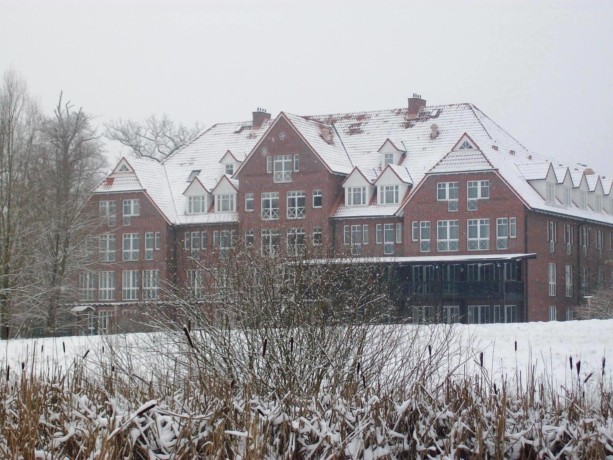 Park Hotel Fasanerie Neustrelitz Zewnętrze zdjęcie