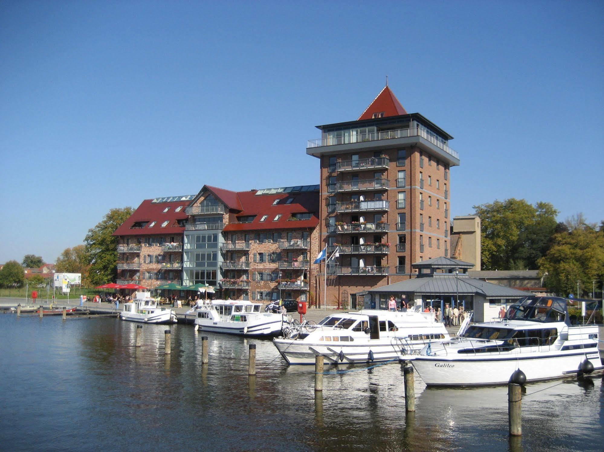 Park Hotel Fasanerie Neustrelitz Zewnętrze zdjęcie