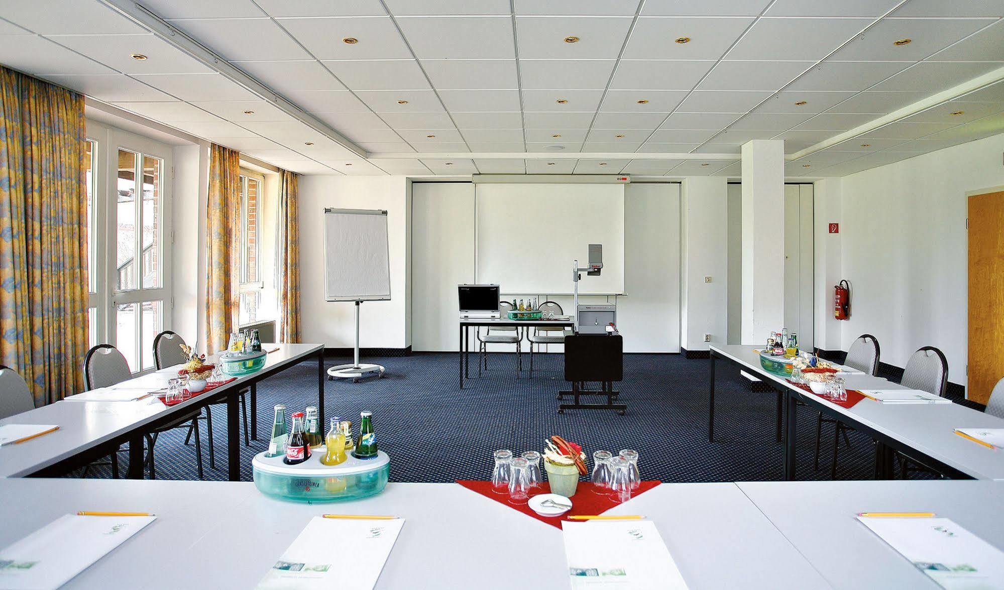 Park Hotel Fasanerie Neustrelitz Zewnętrze zdjęcie